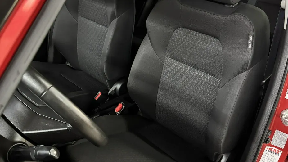 SUZUKI Swift -