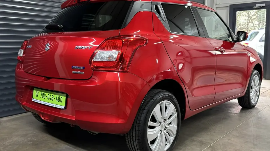SUZUKI Swift -