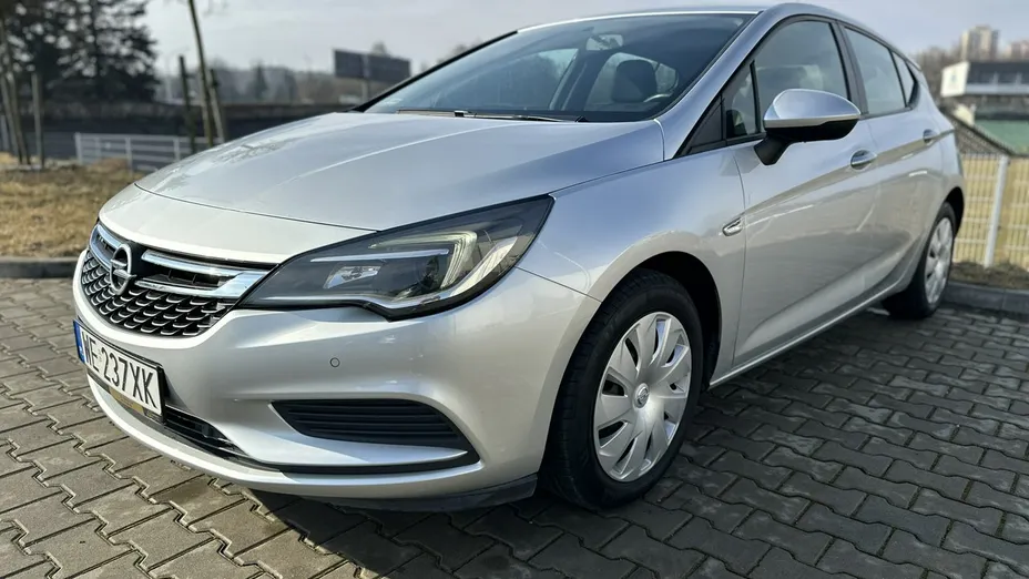 OPEL Astra -