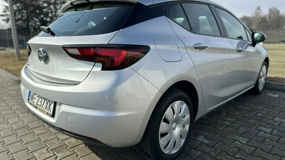 OPEL Astra -