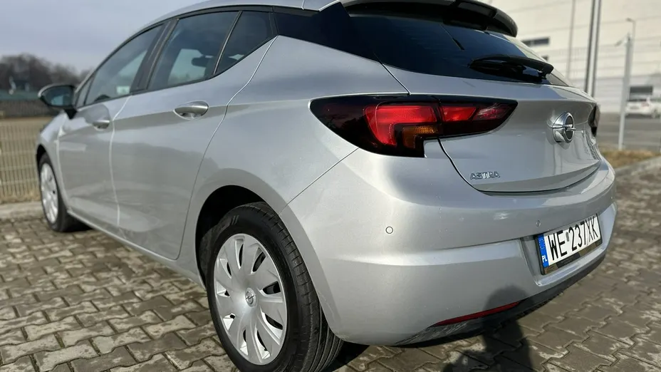 OPEL Astra -