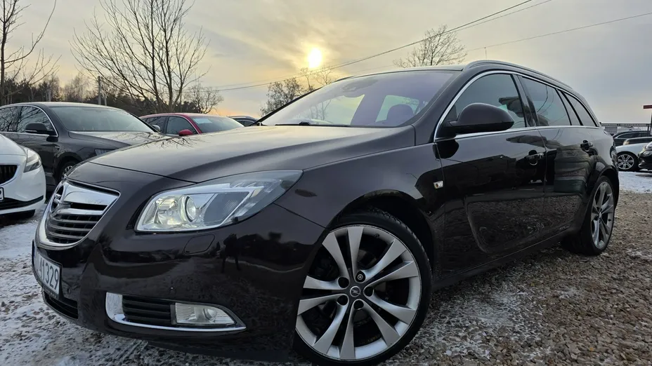 OPEL Insignia -