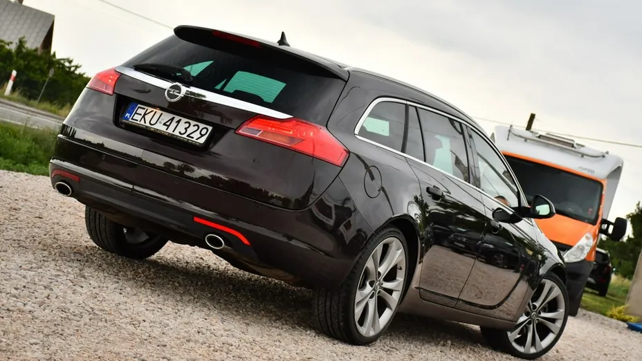 OPEL Insignia -