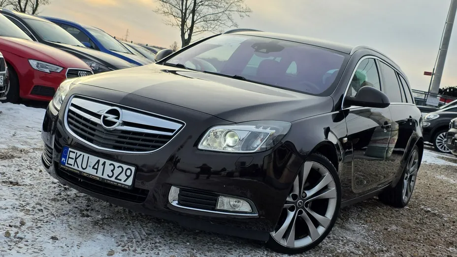 OPEL Insignia -