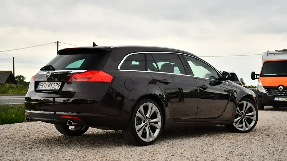 OPEL Insignia -
