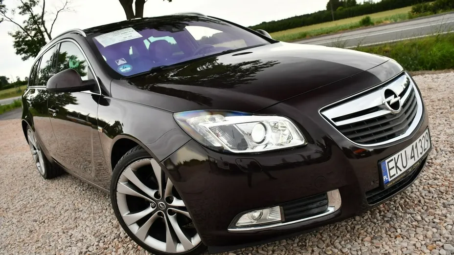 OPEL Insignia -