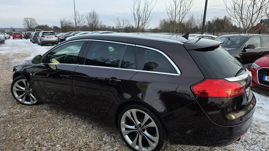 OPEL Insignia -