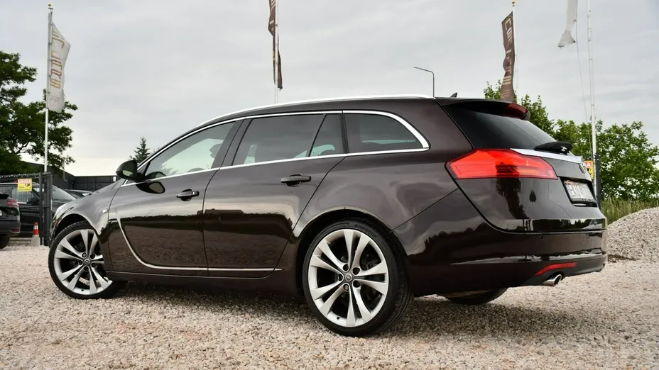 OPEL Insignia -