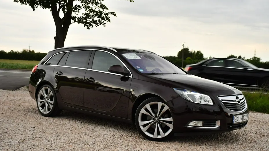 OPEL Insignia -