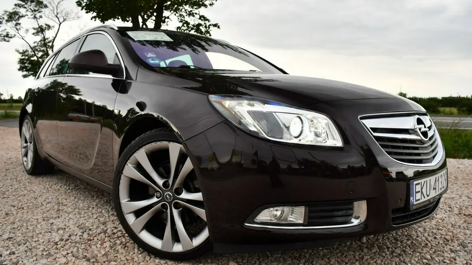 OPEL Insignia -