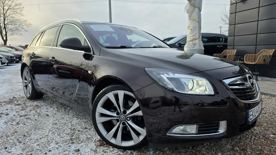 OPEL Insignia -