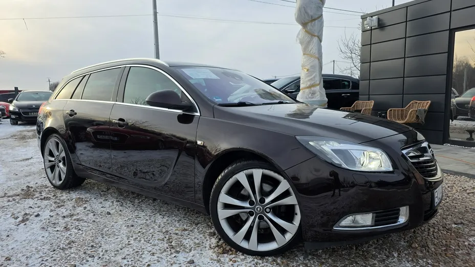OPEL Insignia -