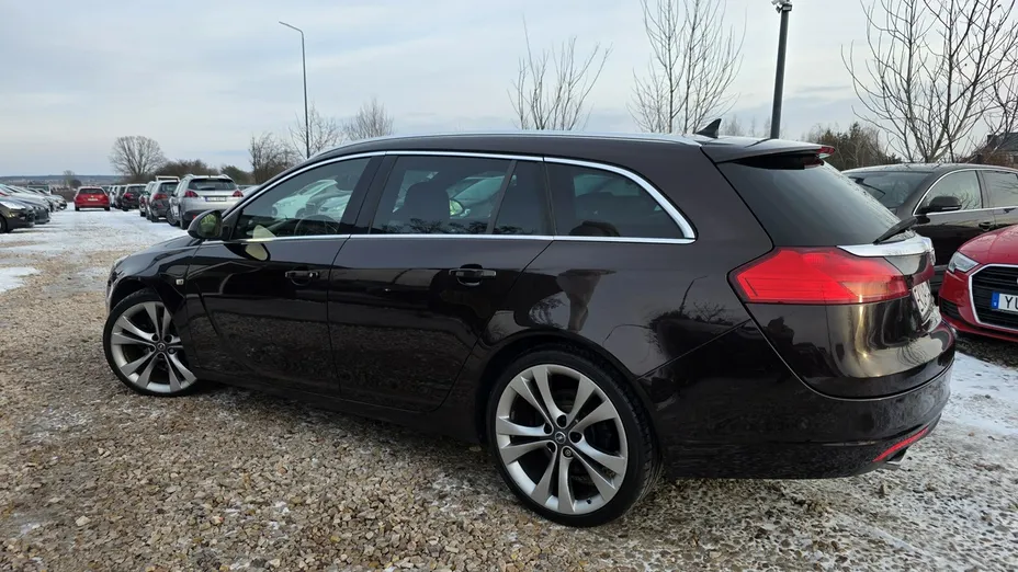 OPEL Insignia -