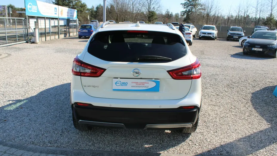 NISSAN Qashqai -