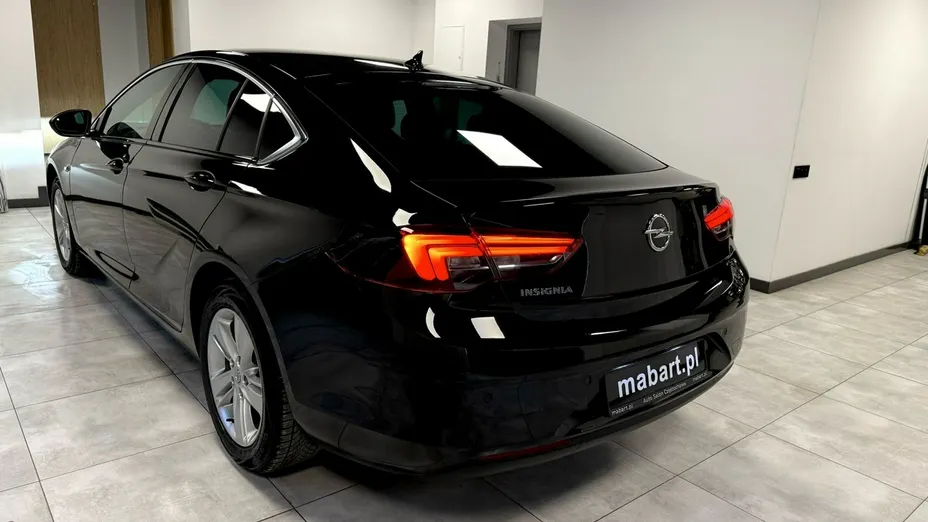 OPEL Insignia -
