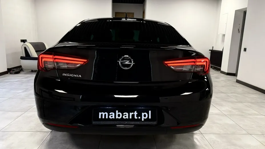 OPEL Insignia -