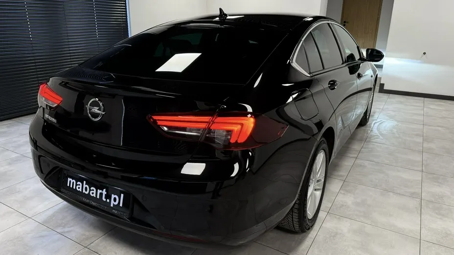 OPEL Insignia -