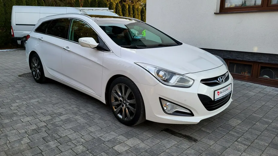 HYUNDAI i40 -