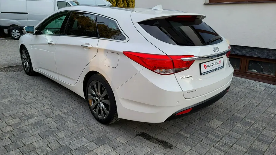 HYUNDAI i40 -