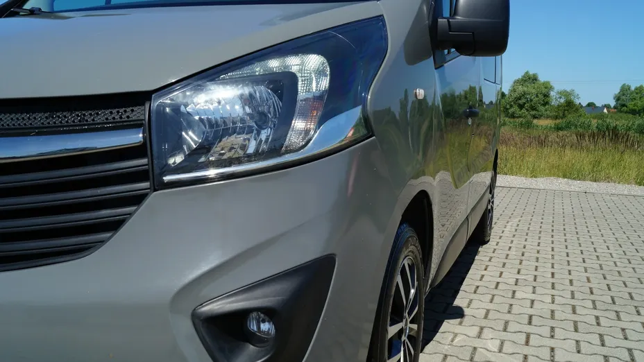 OPEL Vivaro -