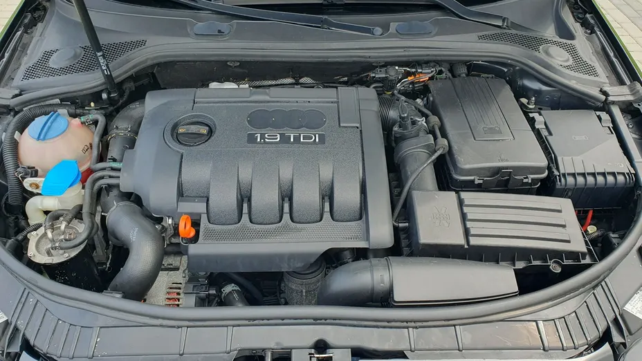 AUDI A3 -