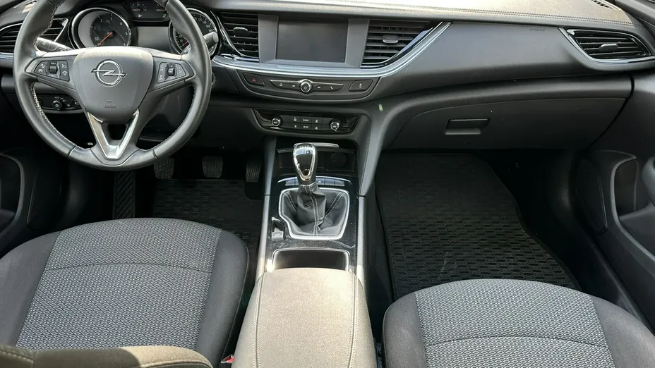OPEL Insignia -