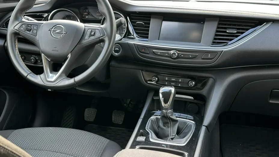 OPEL Insignia -