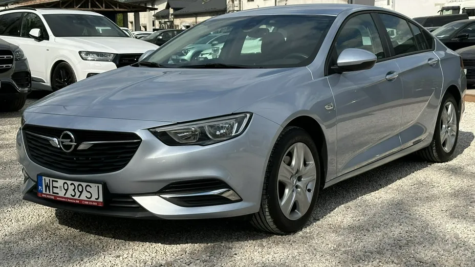 OPEL Insignia -