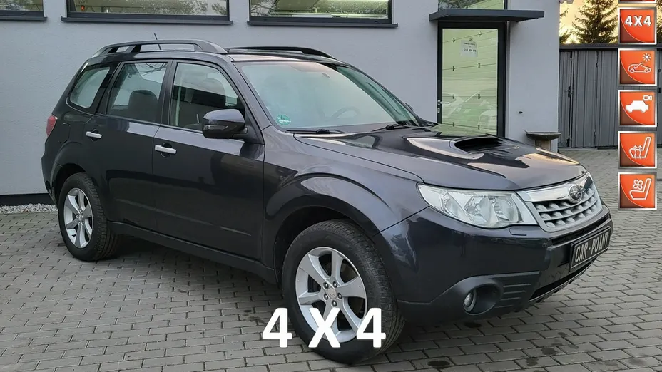 SUBARU Forester -