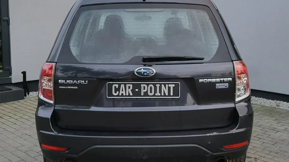 SUBARU Forester -
