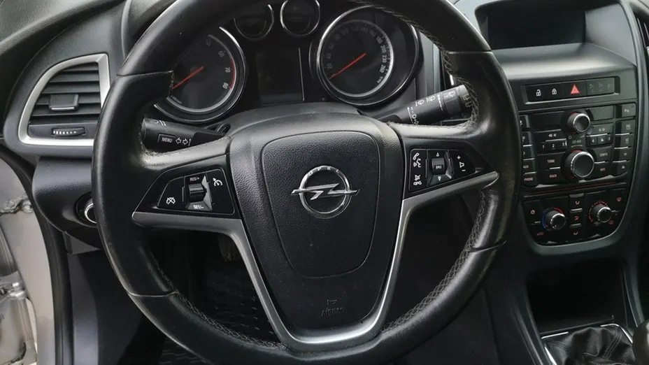 OPEL Astra -