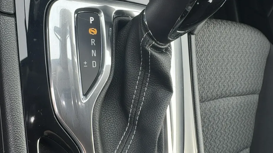 OPEL Insignia -