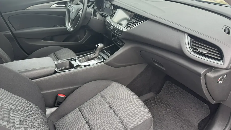 OPEL Insignia -