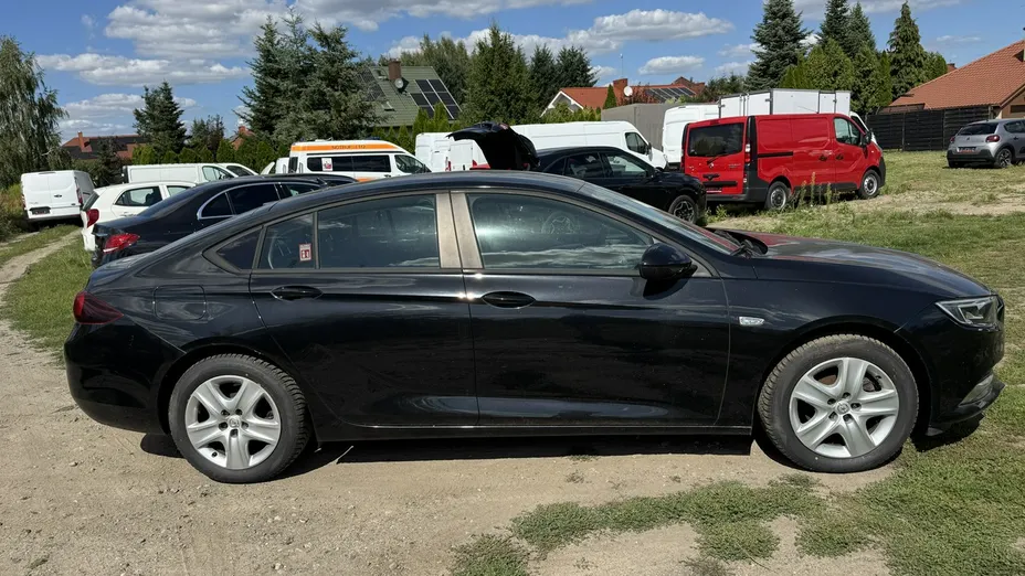 OPEL Insignia -