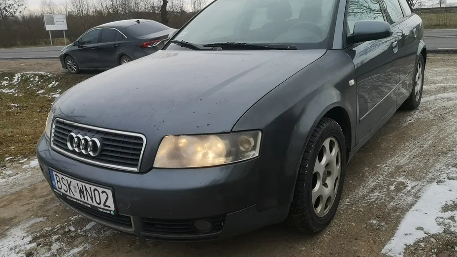 AUDI A4 -