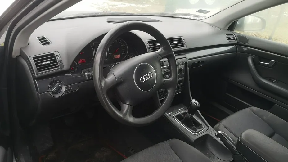 AUDI A4 -