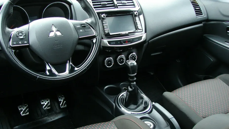 MITSUBISHI ASX -