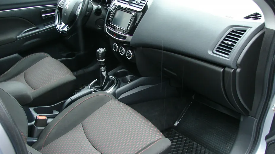 MITSUBISHI ASX -