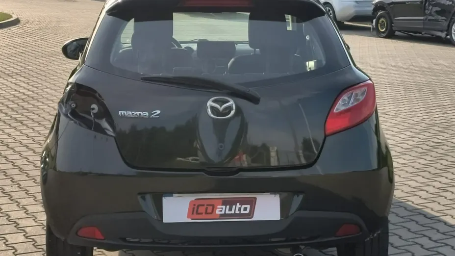 MAZDA 2 -