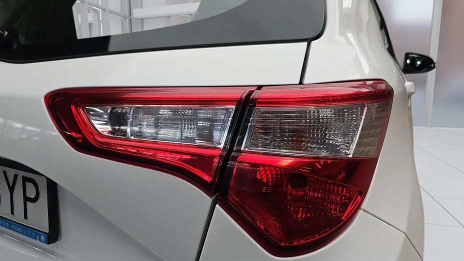 TOYOTA Yaris Yaris 1.5 Active