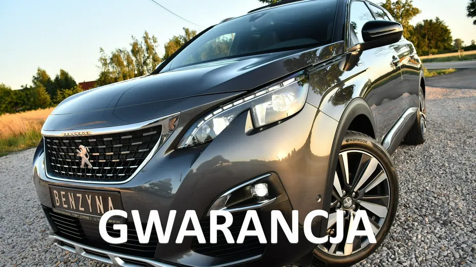 PEUGEOT 5008 -