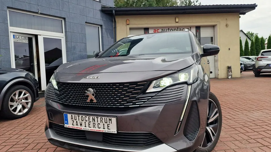 PEUGEOT 3008 -