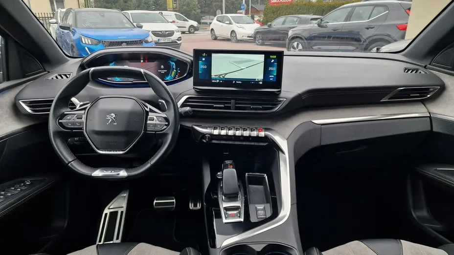 PEUGEOT 3008 -