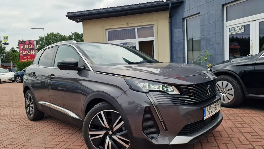 PEUGEOT 3008 -