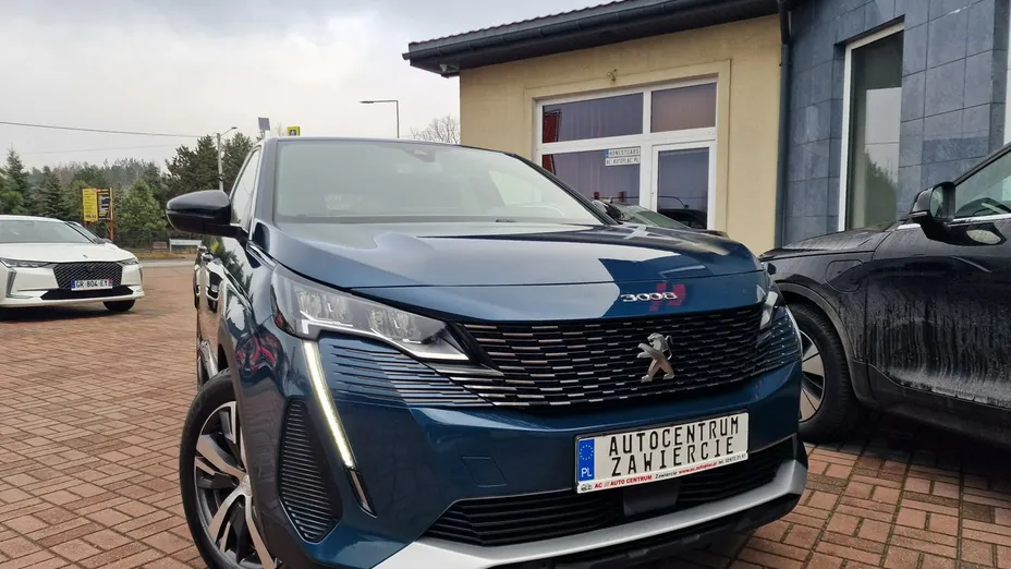 PEUGEOT 3008 -