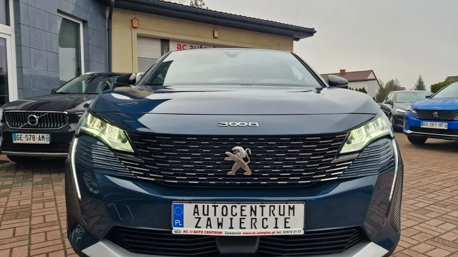 PEUGEOT 3008 -