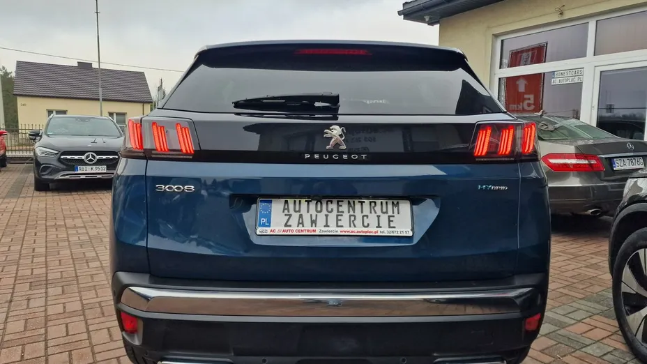 PEUGEOT 3008 -
