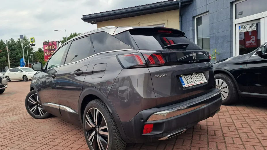 PEUGEOT 3008 -