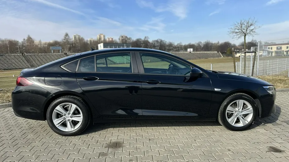 OPEL Insignia -
