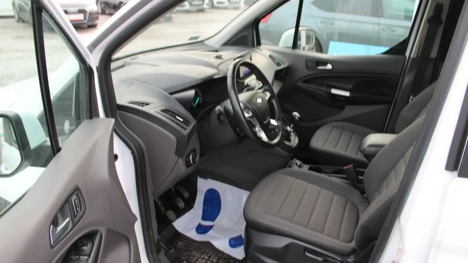 FORD Tourneo Connect -